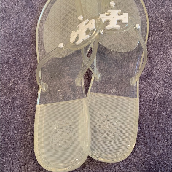 Tory Burch Clear Sandals with White Logo - Picture 7 of 8